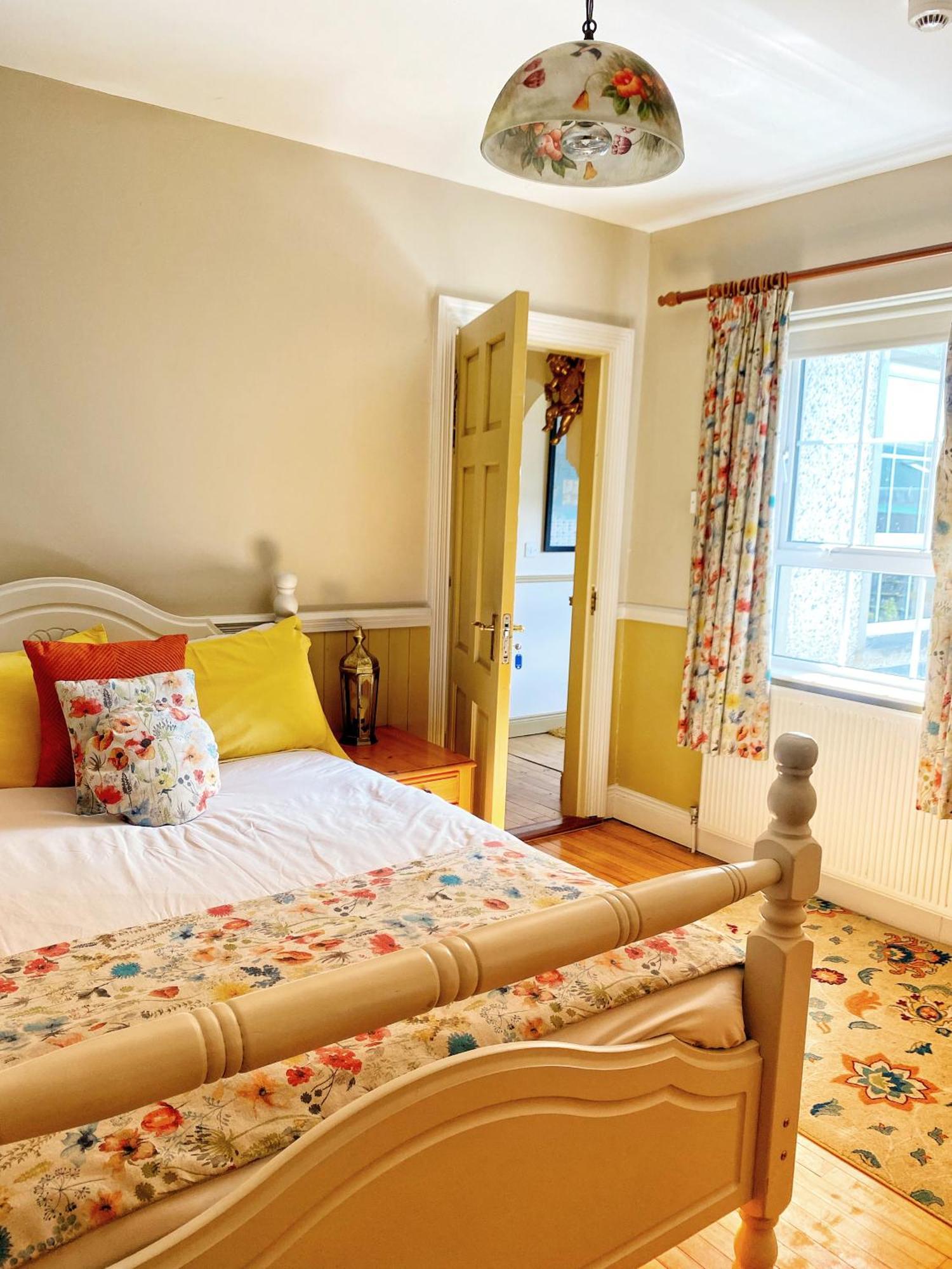 בליק Dulrush Lodge Guest House, Restaurant And Self-Catering מראה חיצוני תמונה